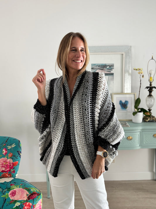 Cardigan Inés, perla,gris y negro