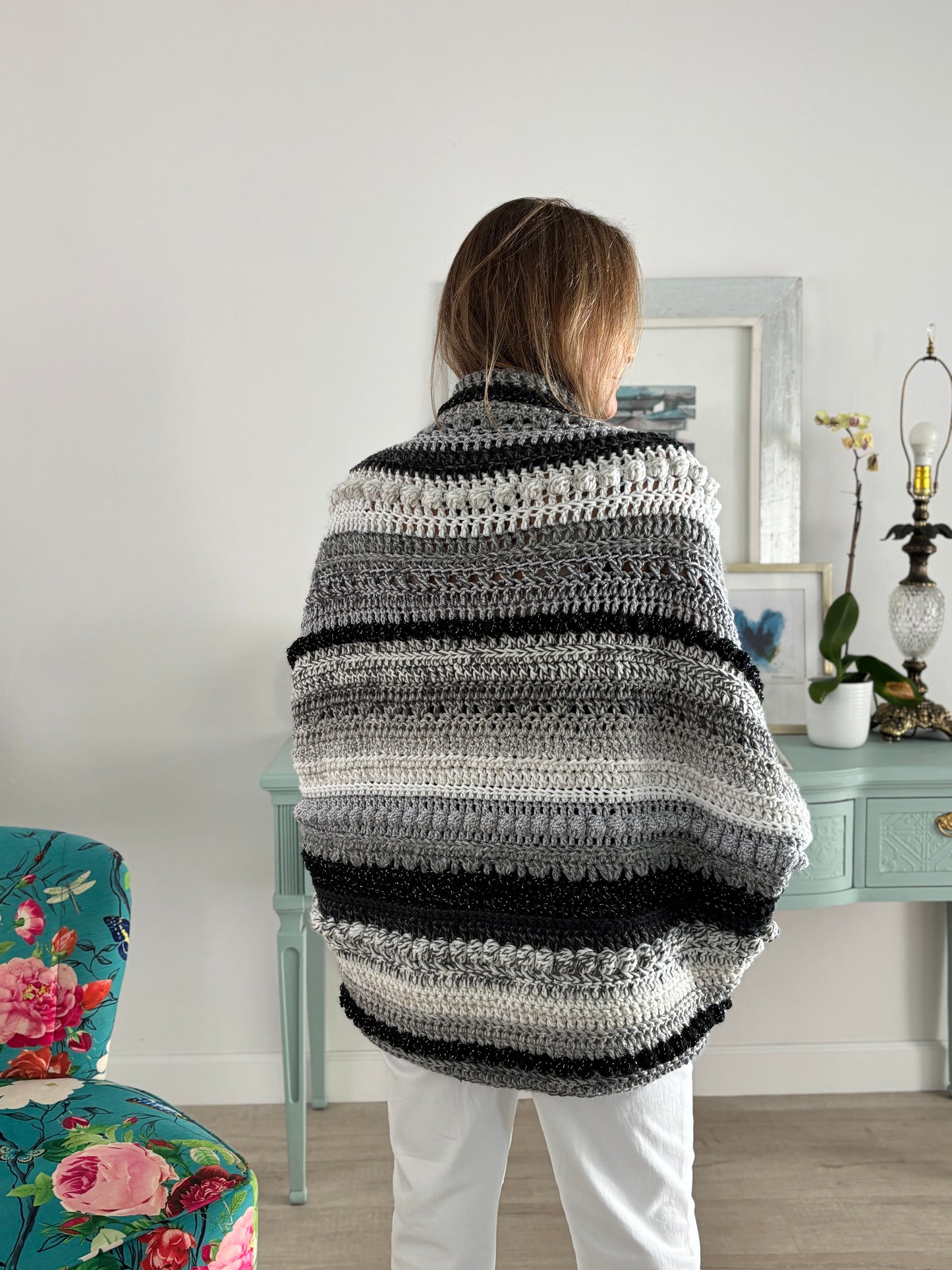 Cardigan Inés, perla,gris y negro